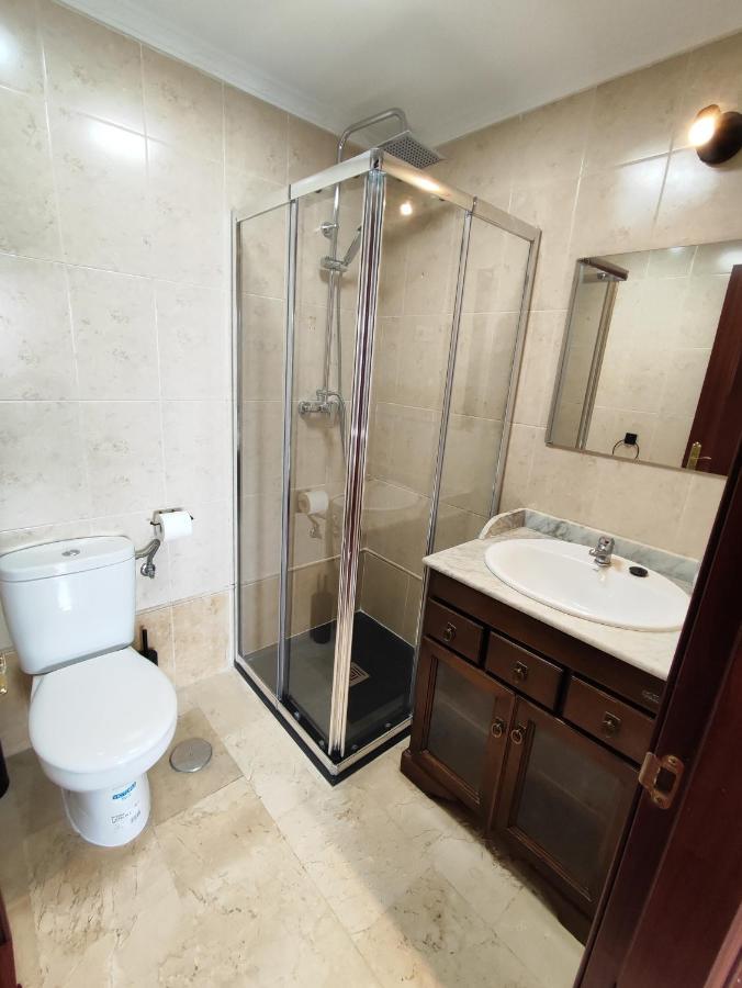 2Bdr Sunny Apartment With Pool And Private Parking In Benalmádena Eksteriør billede